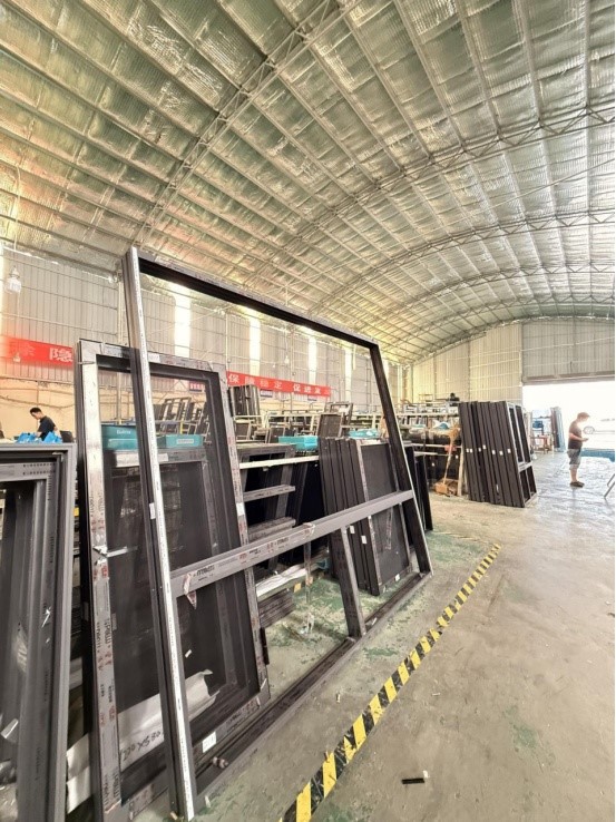 07-Aluminium bifold exterior doors3588 07-Aluminium bifold exterior doors3588