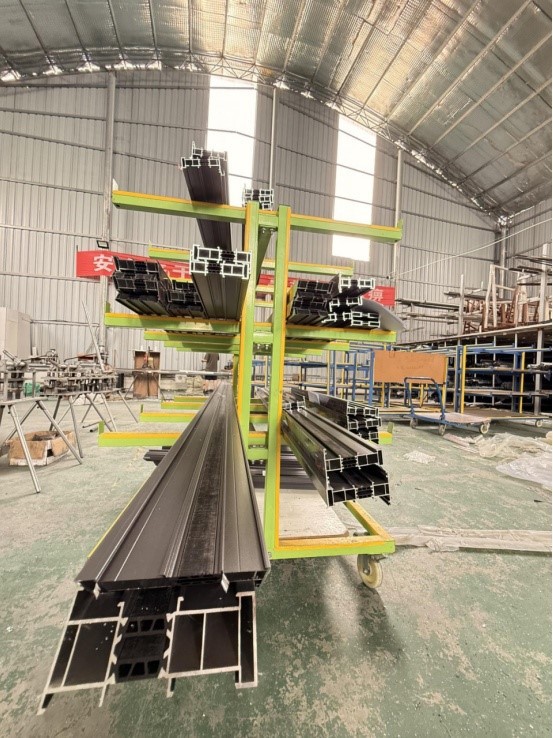 07-Aluminium bifold exterior doors3595 07-Aluminium bifold exterior doors3595